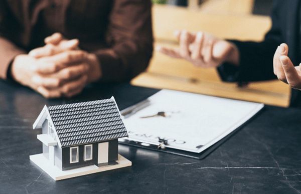 Kê Khai Thuế Cho Thuê Bất Động Sản 2026: Tách Doanh Thu Hay Gộp? Những Điều Hộ Kinh Doanh Cần Biết