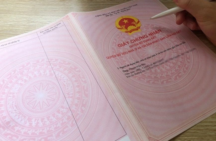 Có nên mua đất chung sổ không 2026? Rủi ro pháp lý và cách tách sổ an toàn