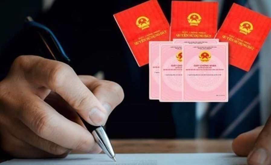 Nhập hai sổ đỏ làm một thế nào? Hướng dẫn thủ tục hợp thửa đúng quy định mới nhất