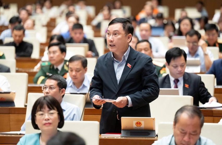 Quốc hội lo ngại tín dụng chảy vào bất động sản đầu cơ: Cảnh báo rủi ro tăng trưởng kinh tế thiếu bền vững