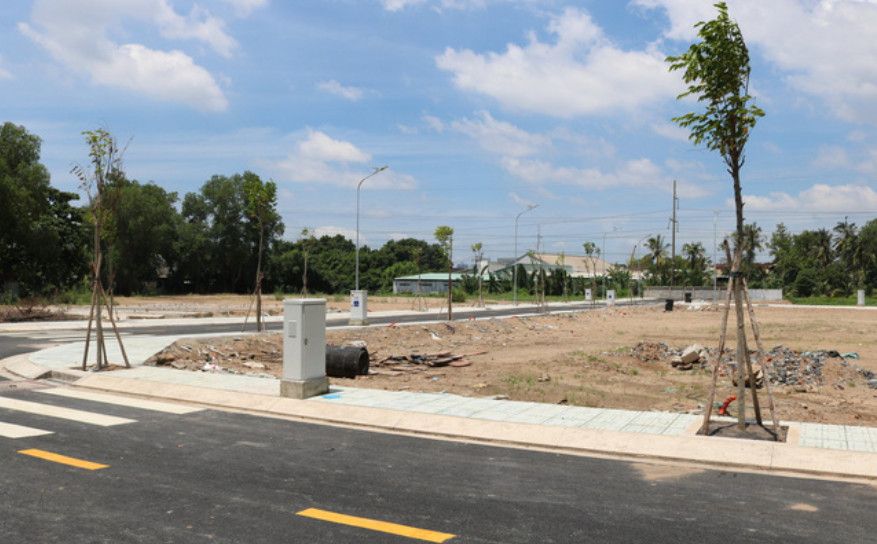 Tách thửa đất phải chờ quy hoạch mới? Khi nào UBND xã được trả hồ sơ theo quy định?