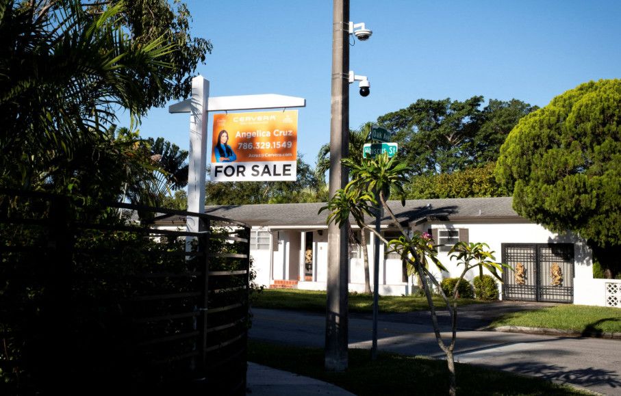 Thị trường nhà ở Mỹ lao dốc: Doanh số tháng 3 giảm mạnh, báo hiệu năm 2026 đầy thách thức