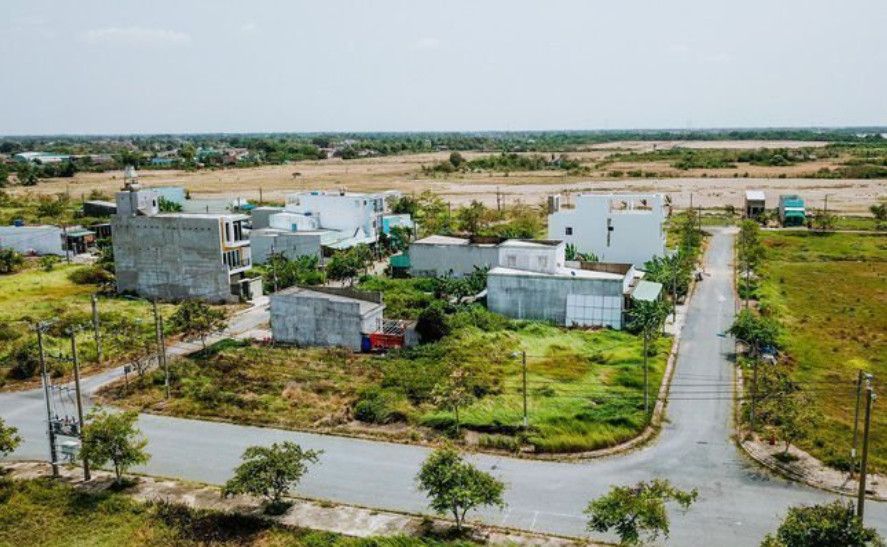 Chuyển đất ở sang đất thương mại, dịch vụ có cần xin phép? Bộ Tài nguyên và Môi trường nói gì?