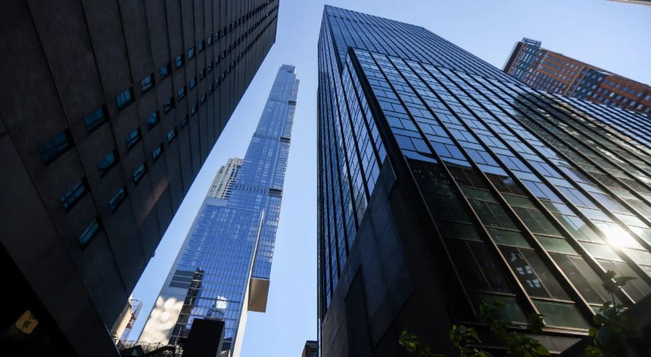 Giới siêu giàu vẫn đổ tiền vào bất động sản Manhattan dù New York chuẩn bị áp thuế nhà ở thứ hai