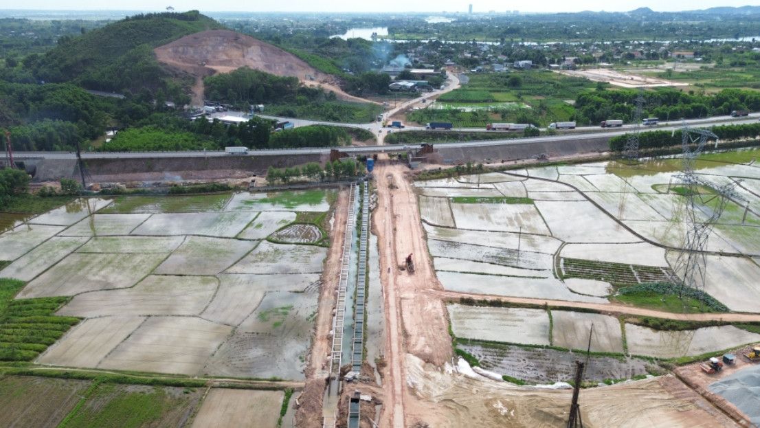 Cao Tốc Cam Lộ – La Sơn Tăng Tốc Về Đích: Bộ Xây Dựng Thúc Tiến Độ, Huế Kiến Nghị Nâng Cấp Nút Giao Trọng Điểm