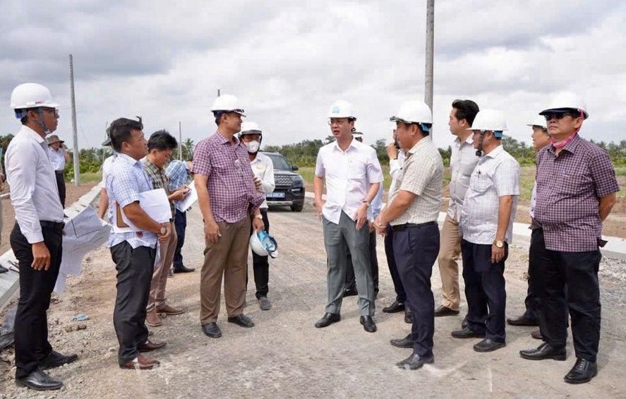 Vĩnh Long đẩy nhanh 2 khu tái định cư, chuẩn bị mặt bằng cho hơn 600ha khu công nghiệp