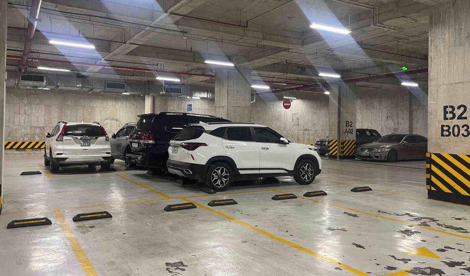 Khi nào chủ đầu tư được bán, cho thuê chỗ đỗ ô tô trong chung cư?