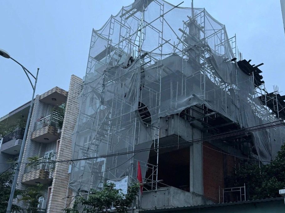 TPHCM có thể ngừng điện, nước công trình vi phạm: HoREA đề nghị loại trừ nhà dân đang cư trú