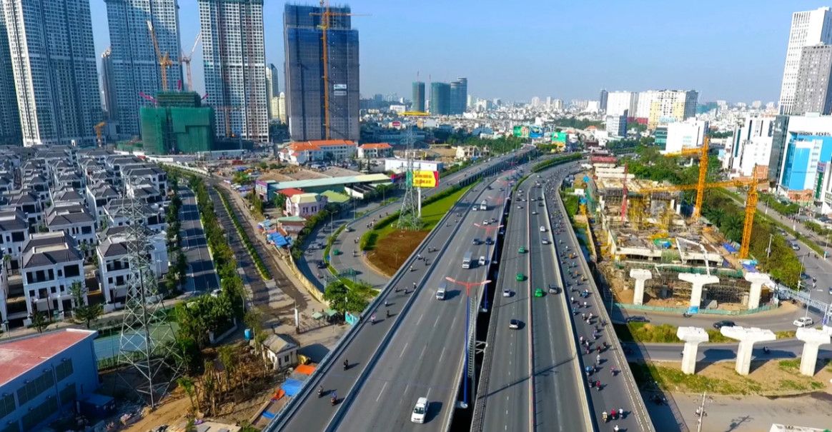 Việt Nam cần 38,5 triệu tỷ đồng cho đầu tư giai đoạn 2026-2030: Bài toán vốn cho hạ tầng và tăng trưởng