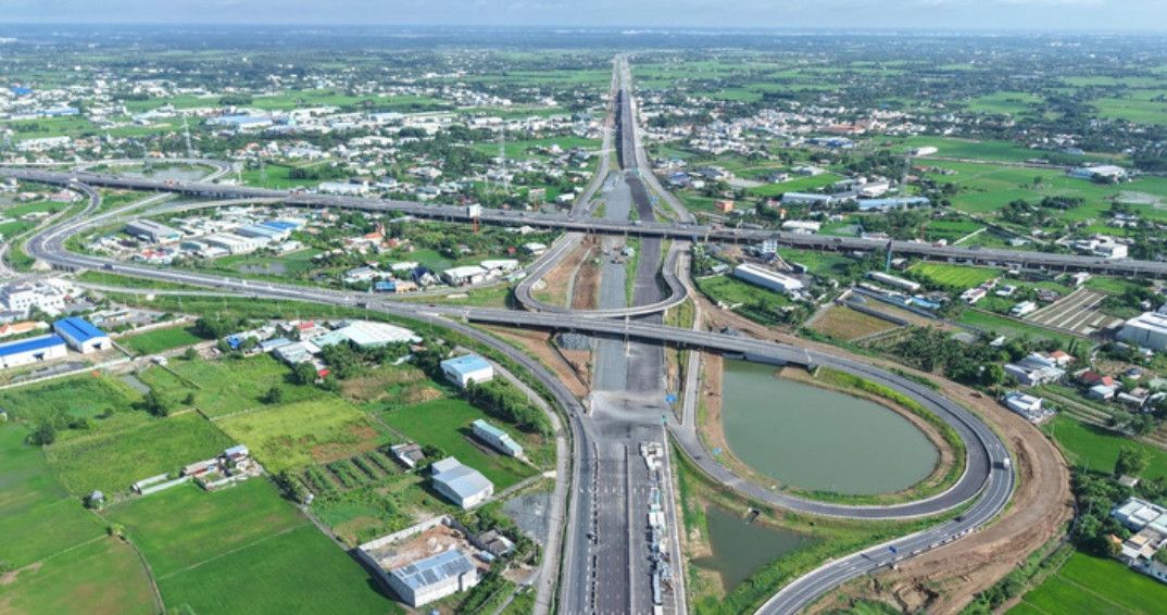 Hạ tầng miền Tây đồng loạt tăng tốc: Quốc lộ 62, cầu Ba Đình, tuyến đường 80m và gần 285ha nhà ở xã hội