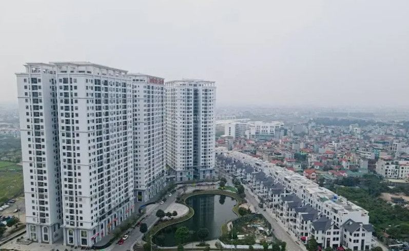 Hateco Apollo Xuân Phương: Cư dân căng băng rôn đòi quỹ bảo trì sau nhiều năm chờ bàn giao