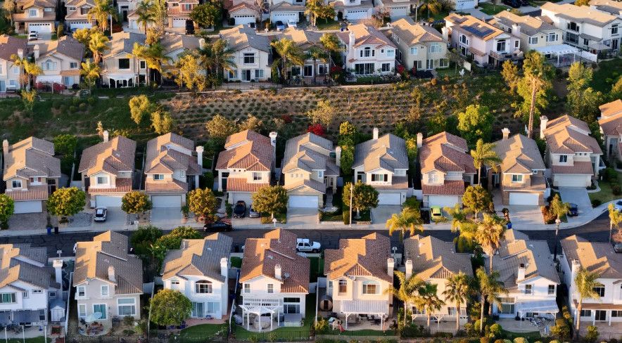 Người mua nhà Mỹ chịu áp lực khi Fannie Mae nâng mạnh dự báo lãi suất thế chấp năm 2027
