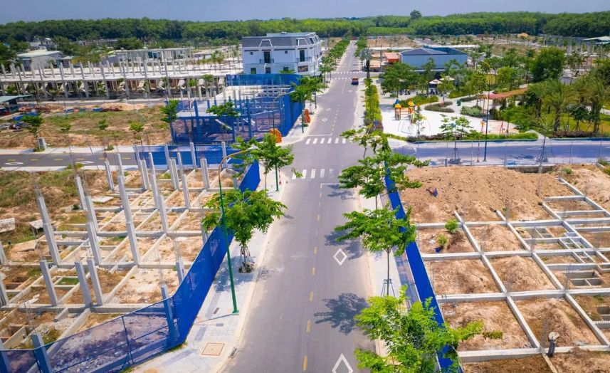 Thị trường bất động sản cuối năm 2026: Ba kịch bản lãi suất, căn hộ và nhà ở xã hội dẫn dắt thanh khoản